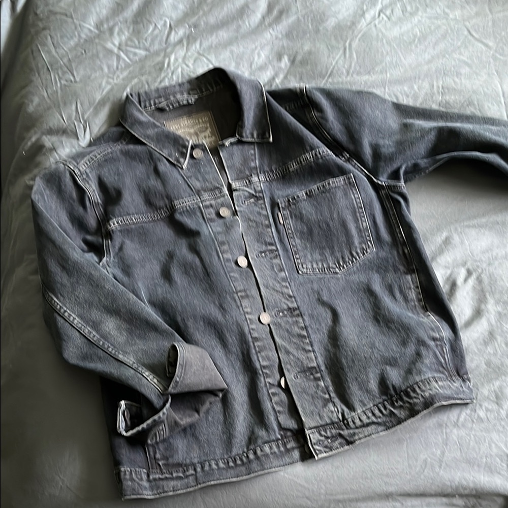 Levi's Black Jean Jacket Classic Denim Style